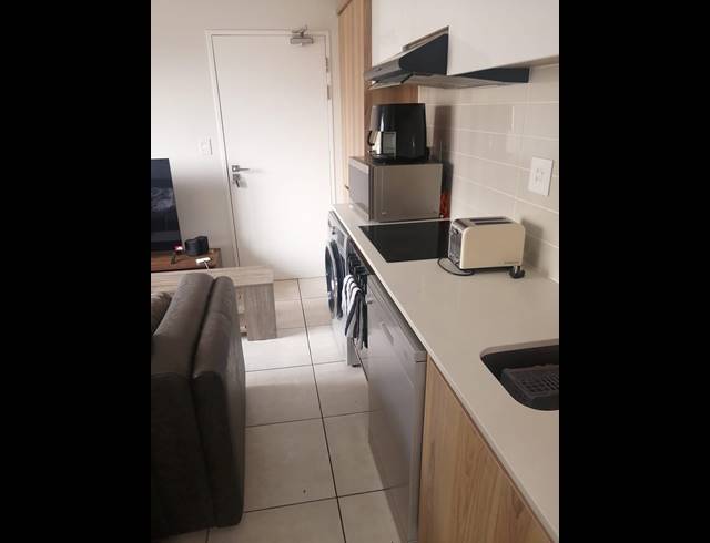 1 BEDROOM APARTMENT RENTED IN BLYDE RIVERWALK ESTATE